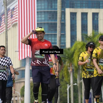 Runner Photo 6530844