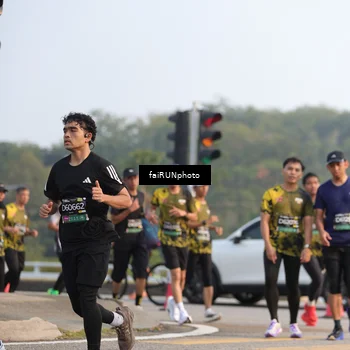 Runner Photo 6530856
