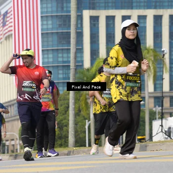 Runner Photo 6530871
