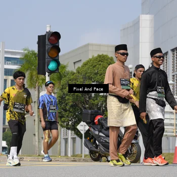 Runner Photo 6530875
