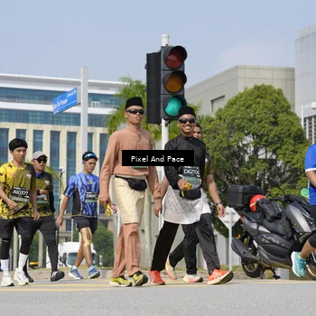 Runner Photo 6530890