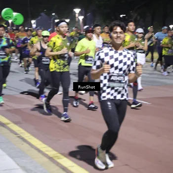 Runner Photo 6530906