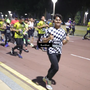 Runner Photo 6530949