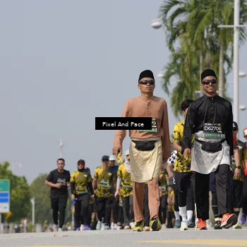 Runner Photo 6530992