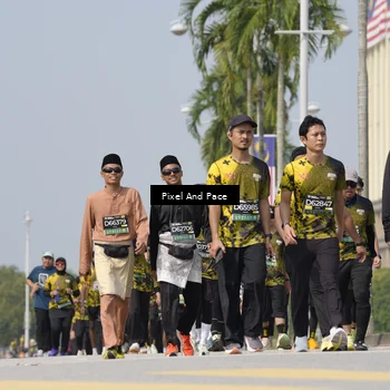 Runner Photo 6531014