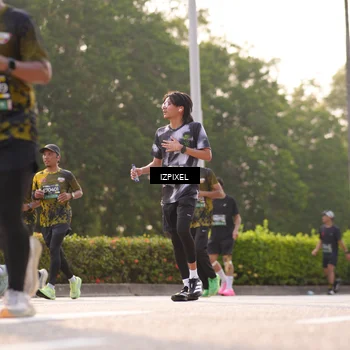 Runner Photo 6531247