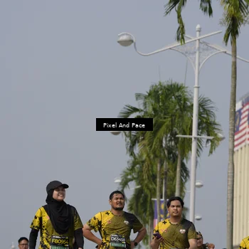 Runner Photo 6531674
