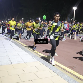 Runner Photo 6532022