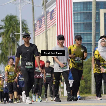 Runner Photo 6532039