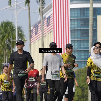 Runner Photo 6532048
