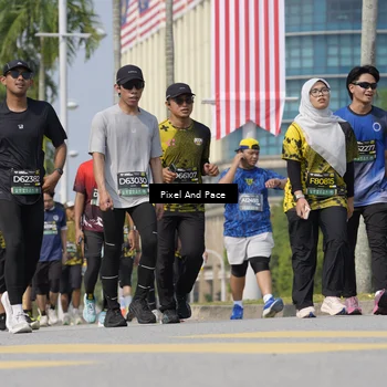 Runner Photo 6532075