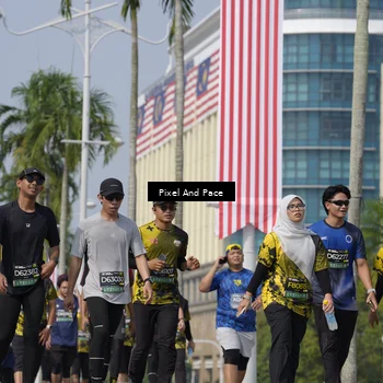 Runner Photo 6532091