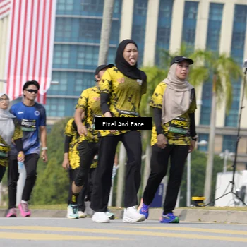 Runner Photo 6532098