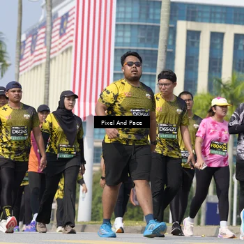 Runner Photo 6532176