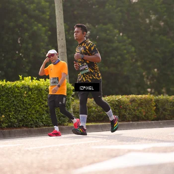 Runner Photo 6532215