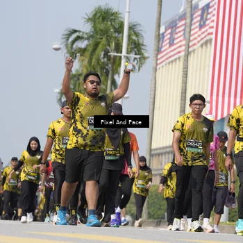 Runner Photo 6532225