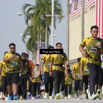 Runner Photo 6532249