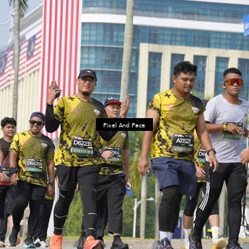Runner Photo 6532354