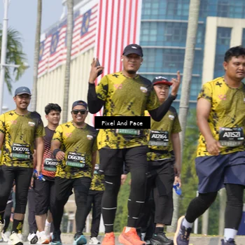 Runner Photo 6532357