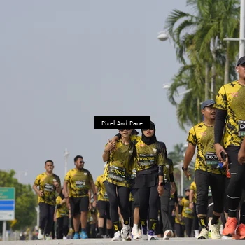 Runner Photo 6532391