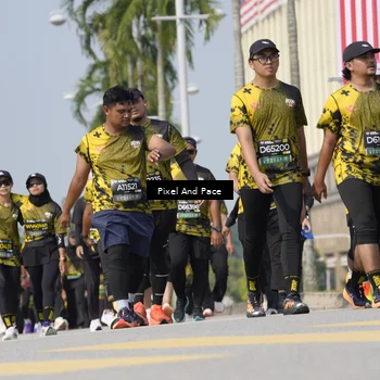 Runner Photo 6532406