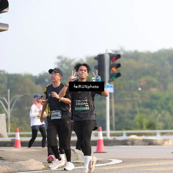 Runner Photo 6532425