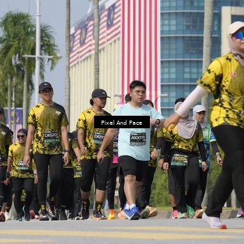 Runner Photo 6532429