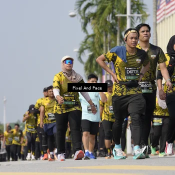 Runner Photo 6532514