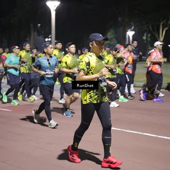 Runner Photo 6532568