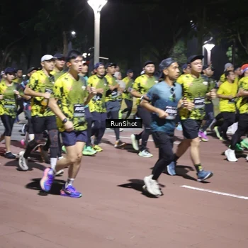 Runner Photo 6532604