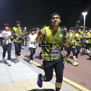Runner Photo 6532642