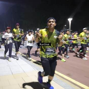 Runner Photo 6532646