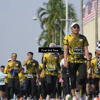 Runner Photo 6532672