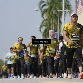 Runner Photo 6532692