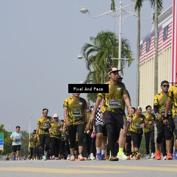 Runner Photo 6532721