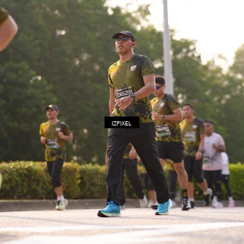 Runner Photo 6533092