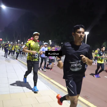 Runner Photo 6533106