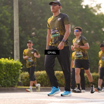 Runner Photo 6533134