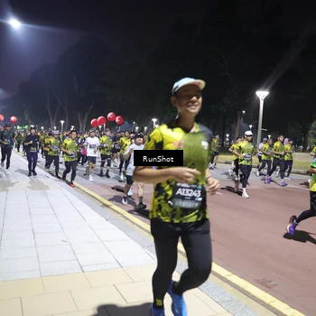 Runner Photo 6533172