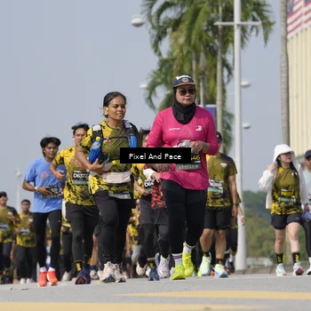 Runner Photo 6533195