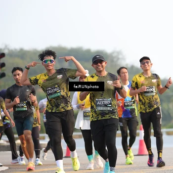 Runner Photo 6533245