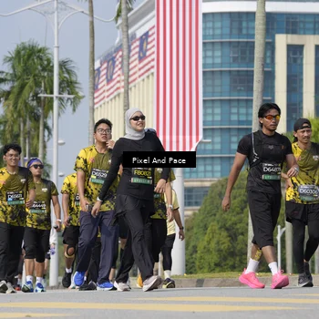 Runner Photo 6533252