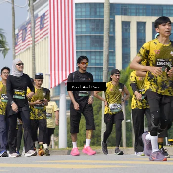 Runner Photo 6533270