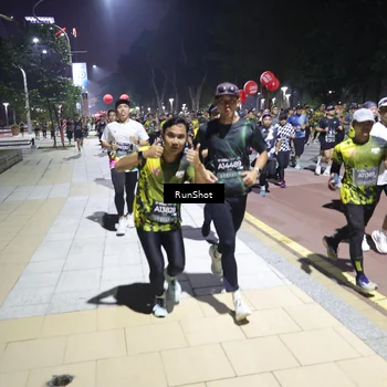 Runner Photo 6533288