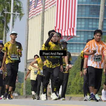 Runner Photo 6533322