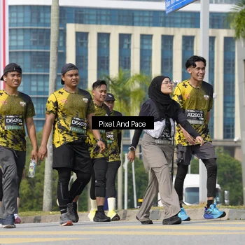 Runner Photo 6533344