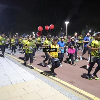Runner Photo 6533443