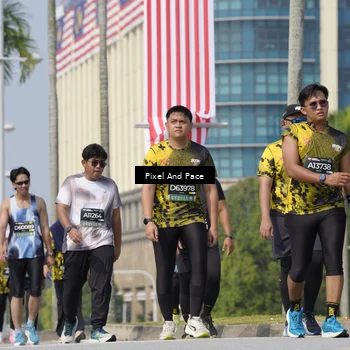Runner Photo 6533596