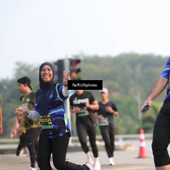 Runner Photo 6533620