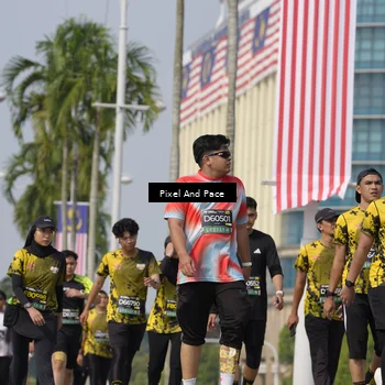 Runner Photo 6533695